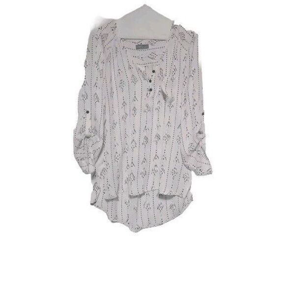 Market & Spruce‎ Womens White Blouse w/Black Southwestern Print, Tab Sleeves M/L - Picture 1 of 9